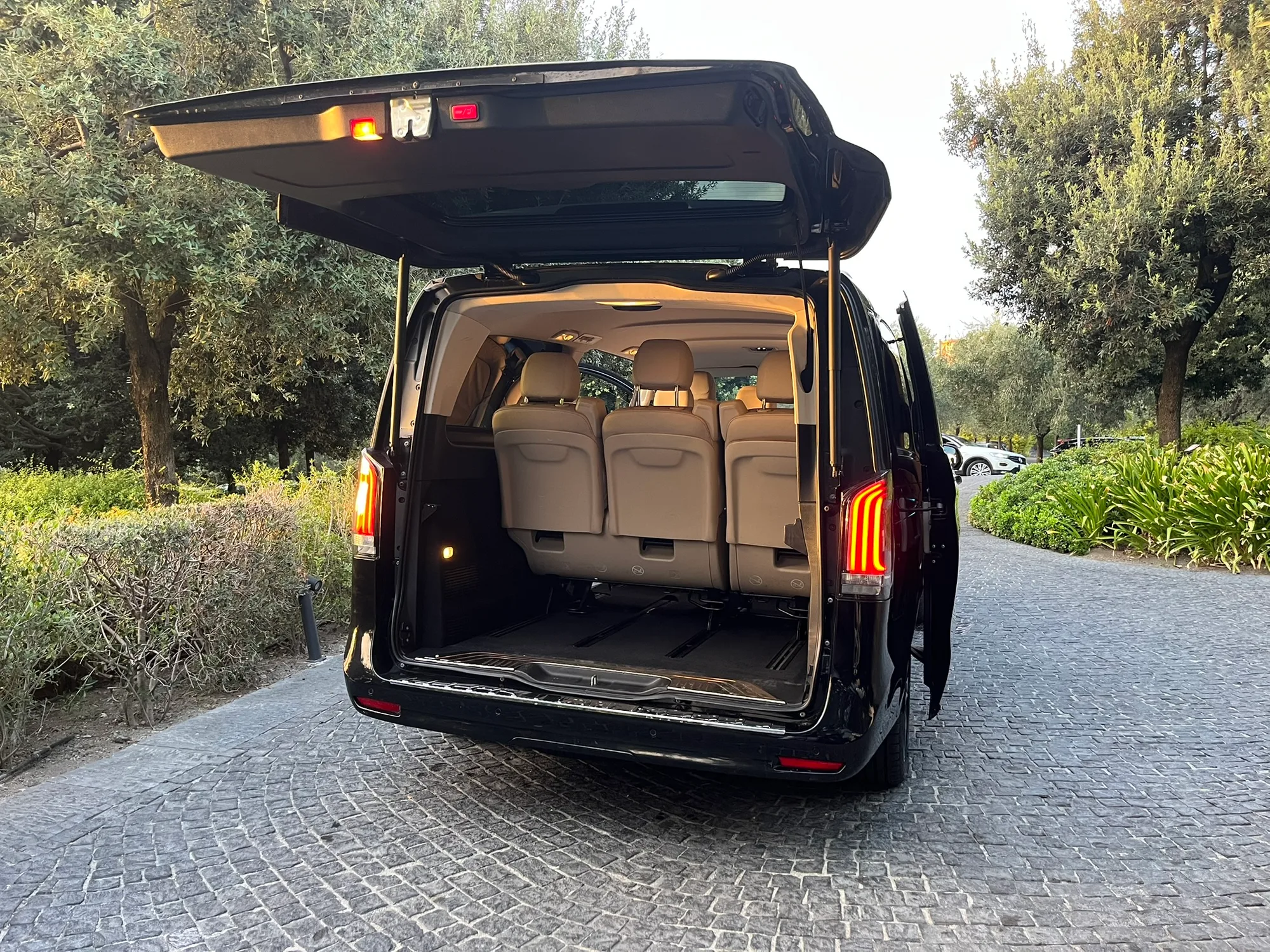 The open boot of the V-Class.